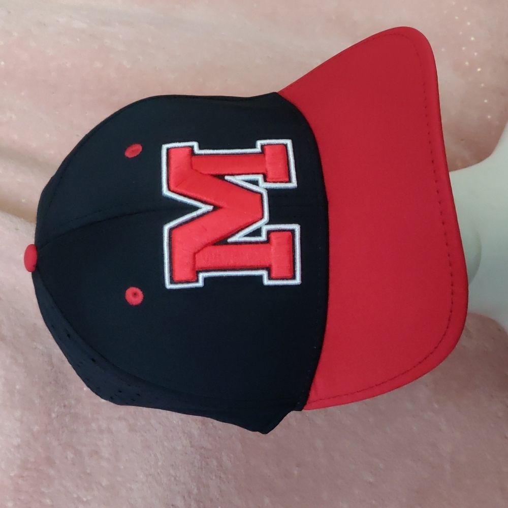 Milton dome hats a flex size large / extra large